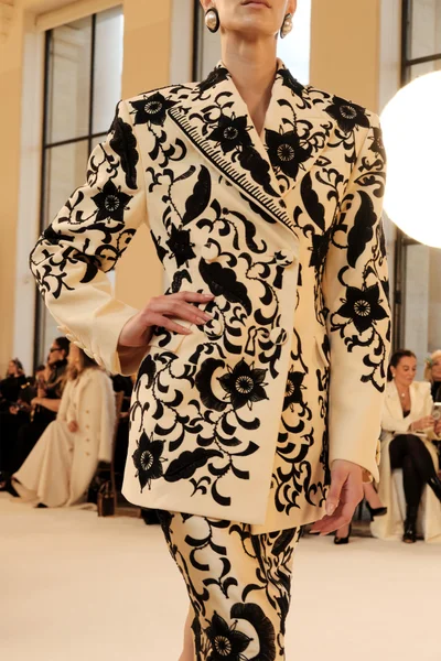 Look 31